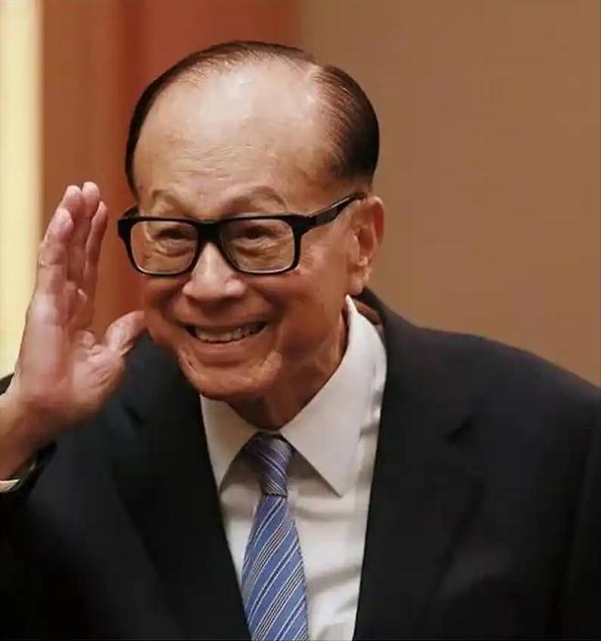 耙头梯架耙头巴拿马运河信号灯巴拿马港易出现转机！李嘉诚亮出关